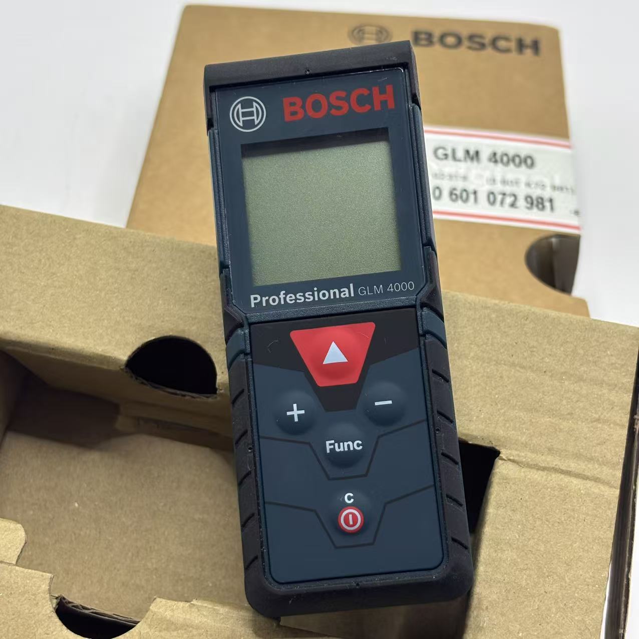 Test Instruments - Télémètre laser numérique BOSCH GLM 4000,